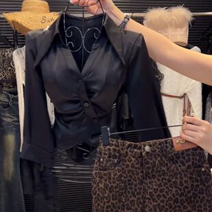 新款 法式 女2025秋季 衬衫 收腰显瘦气质上衣 设计感蕾丝拼接V领长袖