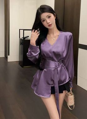 法式轻奢紫色收腰绑带v领长袖衬衫女设计感春秋款不规则缎面上衣