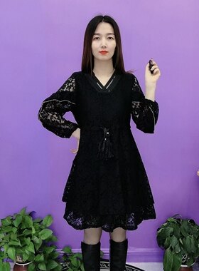 大码连衣裙收腰显瘦蕾丝打底衫