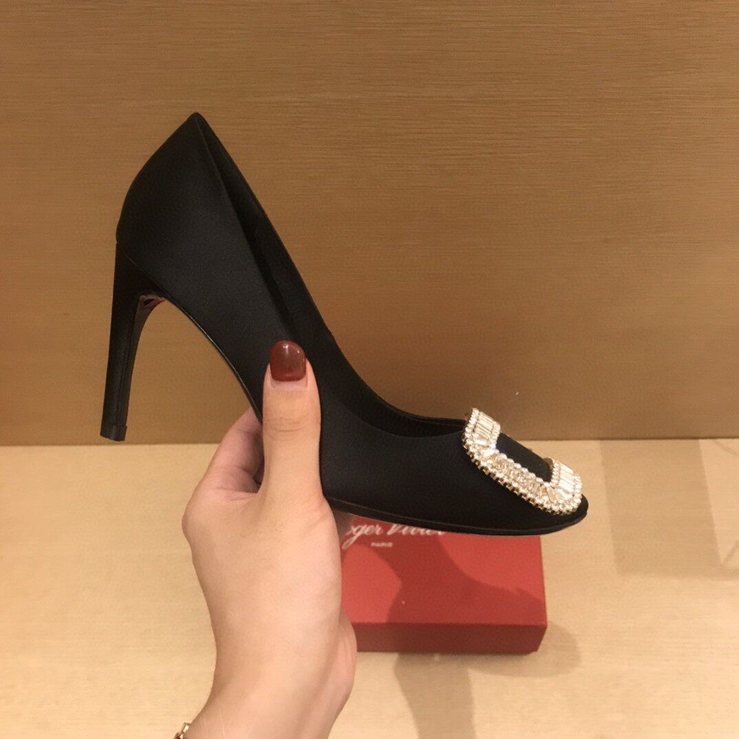 三十而已江疏影王曼妮同款23rv女鞋水钻真丝rv单鞋高跟名媛rv婚鞋