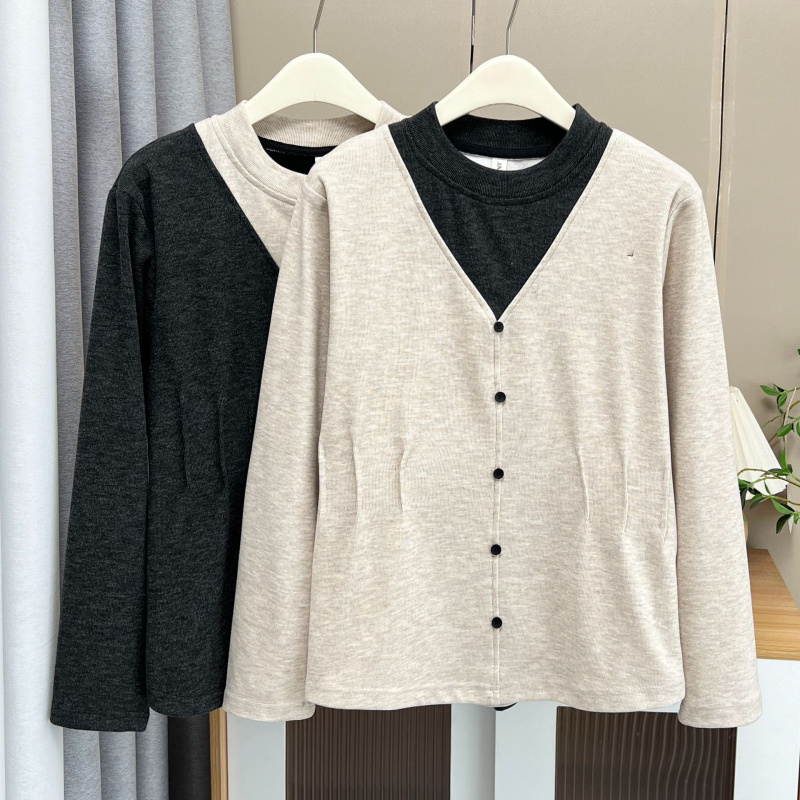 大码假两件开衫女秋冬200 斤半高领V 领拼接宽松遮肉显瘦休闲内搭