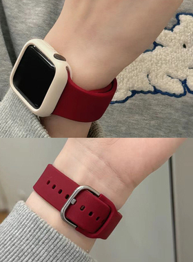 适用applewatchs10表带iwatch9代秋冬新年红亲肤硅胶苹果手表s876se红色42mm硅胶撞色高级感小众创意运动圣诞