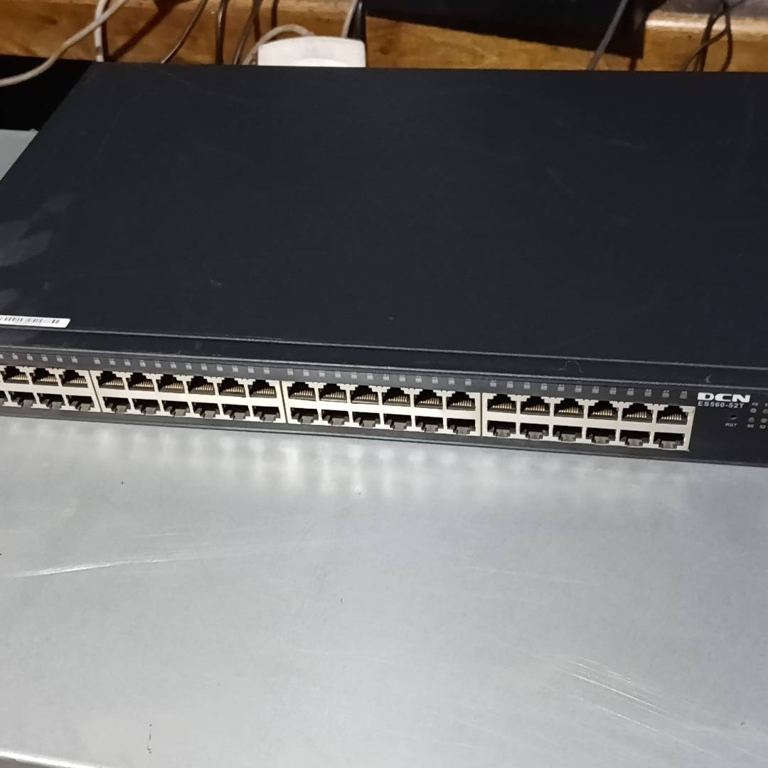 议价DCN ES560-52T 48口全千兆+4光口万兆管理适用