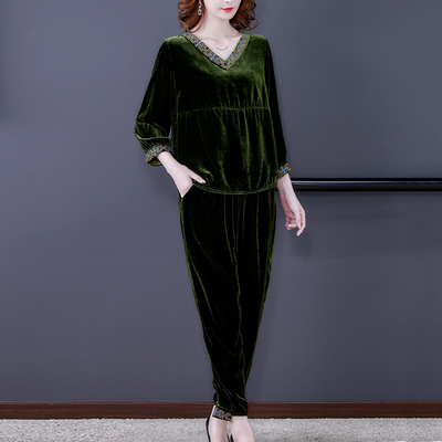 洋气绣花金丝绒上衣哈伦裤套装