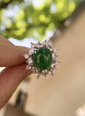人工玉髓活口可调节钻石镶嵌戒指蛋面人工帝王绿戒指18K金