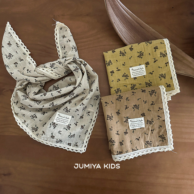 韩国复古碎花蕾丝~儿童小方巾婴儿围巾小丝巾防风围脖宝宝三角巾