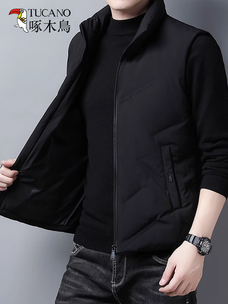 딱따구리 민소매 다운 재킷 조끼 남자 가을 겨울 2024 새로운 인기 스타일 양복 조끼 겉옷 남자 다운 조끼