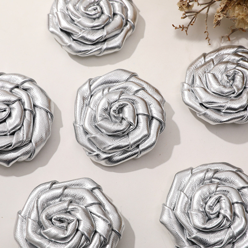 高档银色玫瑰花朵皮草大衣外套装饰颈链胸花配件辅料甜酷风diy