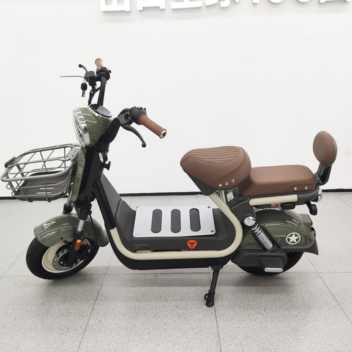 雅迪2025新款热浪70炫酷