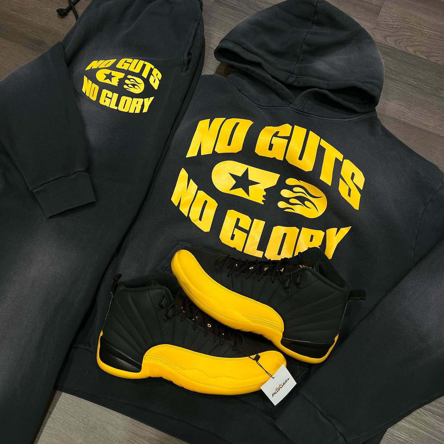 AUTISMSS TREASURE HOUSE NO GUTS NO GLORY 블랙 풀오버 후디 후드 스웨트셔츠