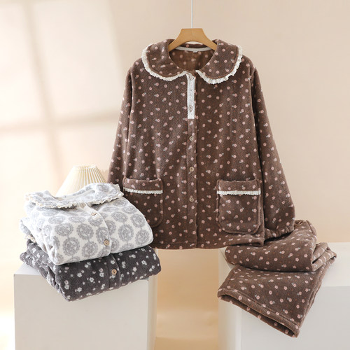 碎花娃娃领法兰绒保暖睡衣女