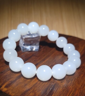 YQ012406 新疆的猫42.9克老料油泡泡冰润感十足羊脂玉手串和田玉