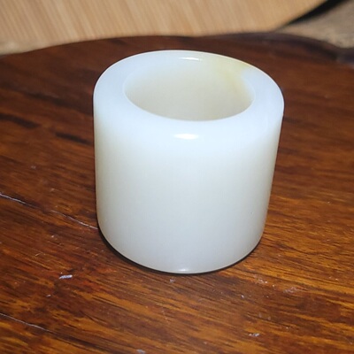 YQ032809新疆的猫36.7克内径22mm高美糖皮熟细润俄料糖白玉大扳指