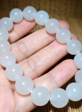 zg011608新疆的猫46.3克R12极冰润“冰莹大露珠”白冰手串和田玉