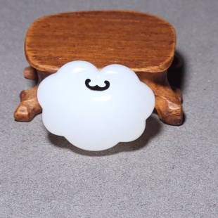 L012404 新疆的猫11.8克青海野牛沟三高羊脂白玉祥云锁和田玉