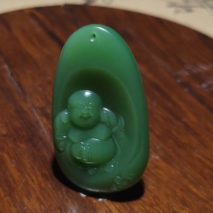 玻璃底浓粉绿荧光老坑俄料碧玉佛 17.1克 新疆 猫YQ122007