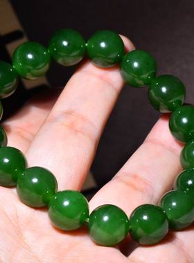 新疆的猫JJ110614  49.7克，直径12.5mm老坑菠菜绿碧玉圆珠手链