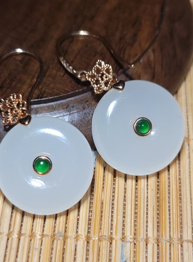 zg111206 6.7克，精美冰糯青海羊脂白玉18k金镶玉平安扣款耳坠