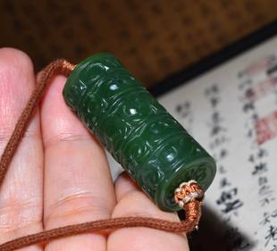 JJ102803新疆的猫23.5克含绳老坑俄料和田碧玉回纹祥云勒子