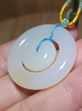 新疆的猫zg110605 13.8克脂粉好俄料羊脂白玉玉环+平安扣挂坠