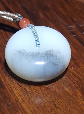 新疆的猫YQ111502 45.5克玉质油润墨色聚集有意境点墨籽平安扣