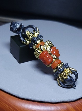 新疆的猫Z080206 24.2克定制款黄金色+玄铁色南红四大天王降魔杵