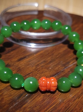 YQ011504 新疆的猫17.2克直径8mm色调靓丽和田玉俄碧玉阳绿色手链