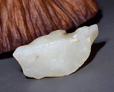 特细特油的策勒白玉戈壁玉