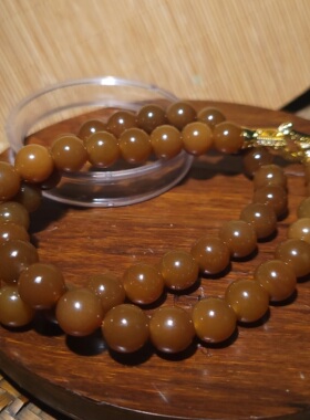 YQ032303新疆的猫74.8克直径10mm油光醉美酥栗红纯美且末红糖项链