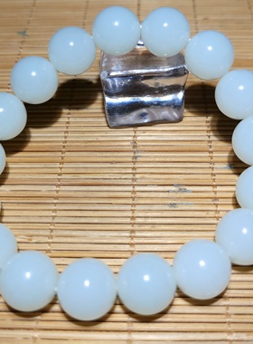 新疆的猫zg010508 48.6克，熟润高脂份老俄料羊脂白玉圆珠手串