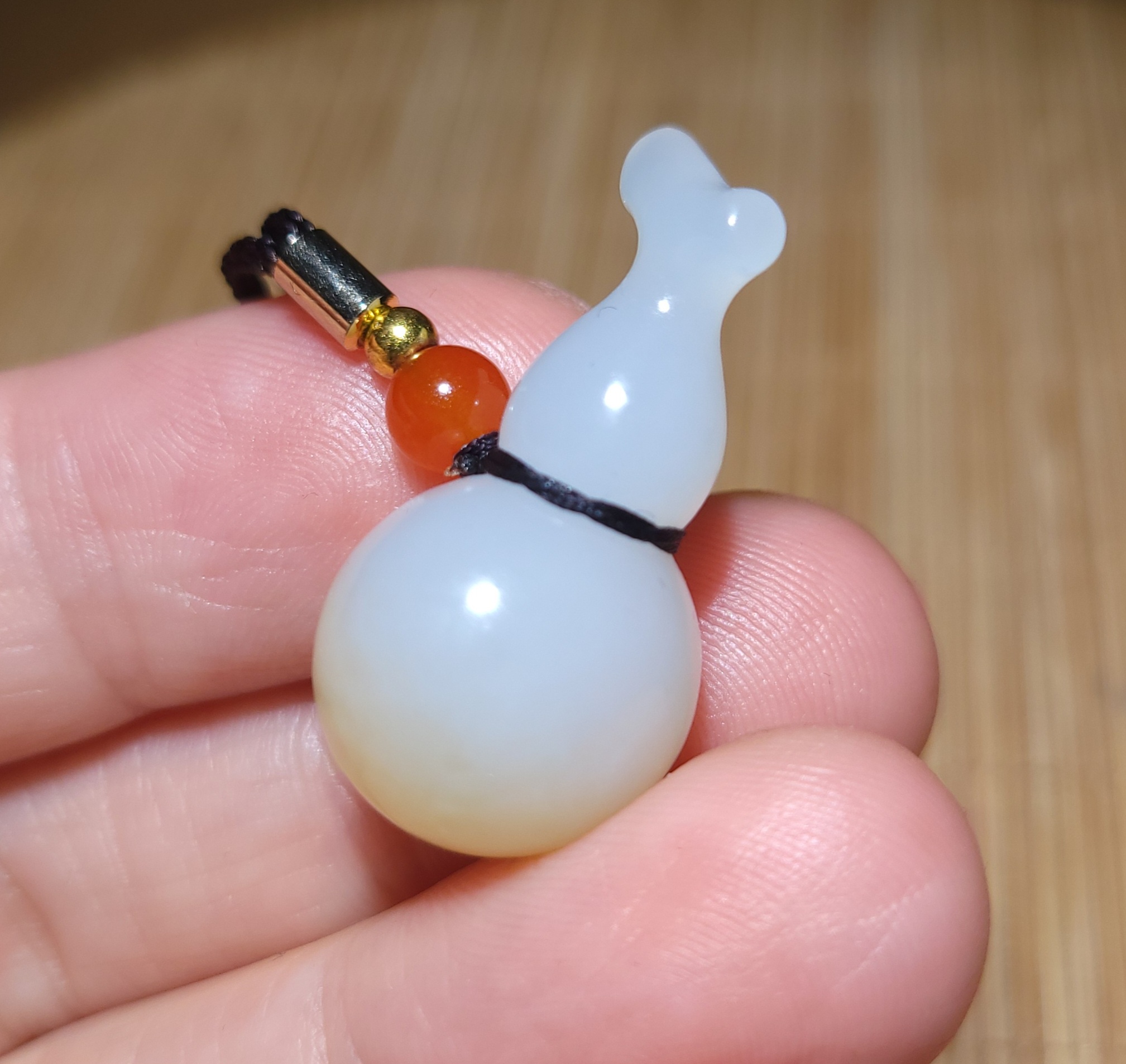 新疆的猫zg112801 7.1克浅蜂蜜糖色老俄料羊脂白玉葫芦“福禄”