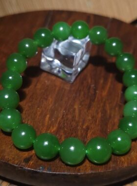 YQ032007新疆的猫26.2克9mm色调鲜艳肉质纯净的碧玉阳绿圆珠手链