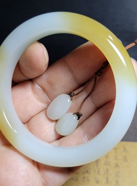 新疆的猫Z121801 49.2克，R53润如凝脂绝美惊艳且末糖白玉手镯