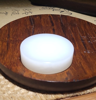 YQ121506 75.5克，色调柔和肉质细腻油性高的青海藕粉色镯芯