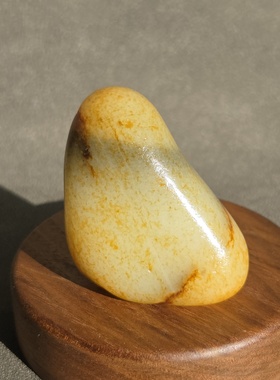 新疆的猫G120405 77.5克，天然牌型特细黄白聚墨青花籽