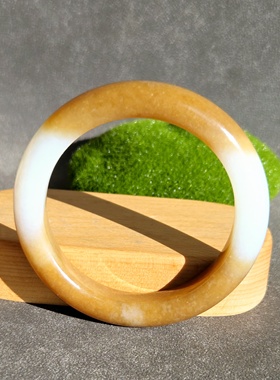 新疆的猫W121102 52.93克，聚靓黄糖+碾压级三高白的且末料手镯