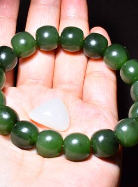新疆的猫 61.7克，12-13mm17粒菠菜绿籽料碧玉老型珠手链LLK31