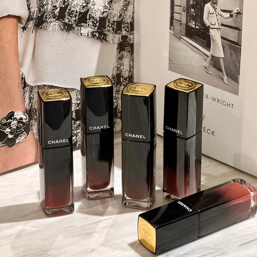 香奈儿炫光印记镜面唇釉