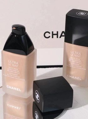 CHANEL香奈儿柔光持妆粉底液