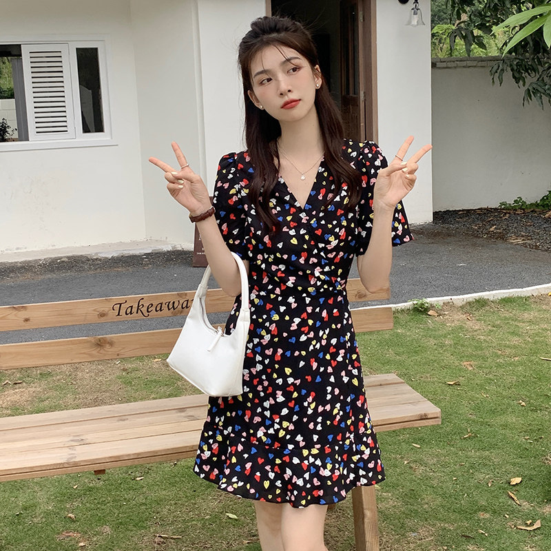 清新收腰显瘦中长款碎花裙