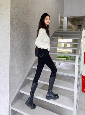 提臀瘦腰冬季加绒保暖黑色高腰小脚牛仔裤女显瘦修身九分铅笔靴裤