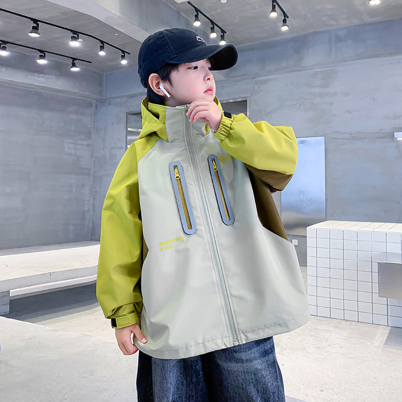 男童冬装户外运动夹棉外套2025新款儿童衣服中大童帅气冲锋衣棉服