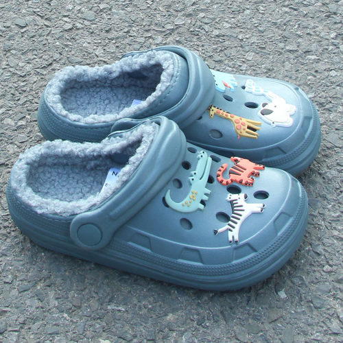 捡漏~大牌洞洞鞋加绒保暖舒适外贸原单童鞋室内拖鞋卡通包头鞋