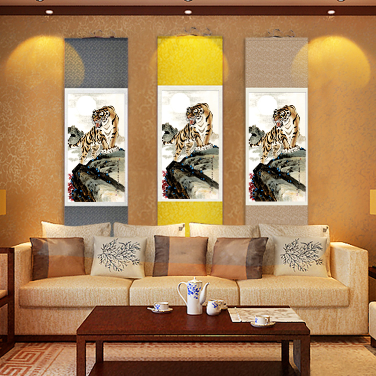 姚少华高瞻远瞩上山虎卷轴装裱