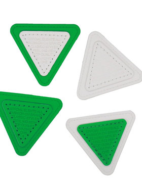 倒三角形压印字母装饰布标时尚绿色配标pu皮革补丁贴服装辅料商标