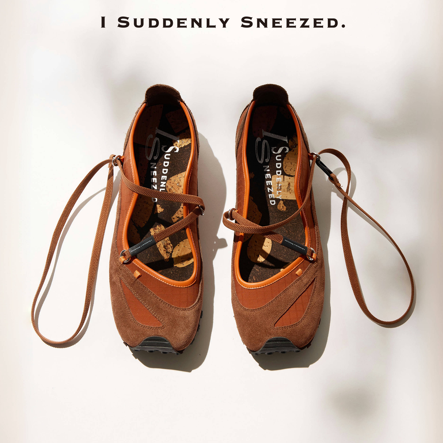 脚踝系带轻训芭蕾鞋女