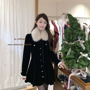 配环保毛毛围脖 出世家大小姐感·丝绒木耳边连衣裙 OFFICIAL