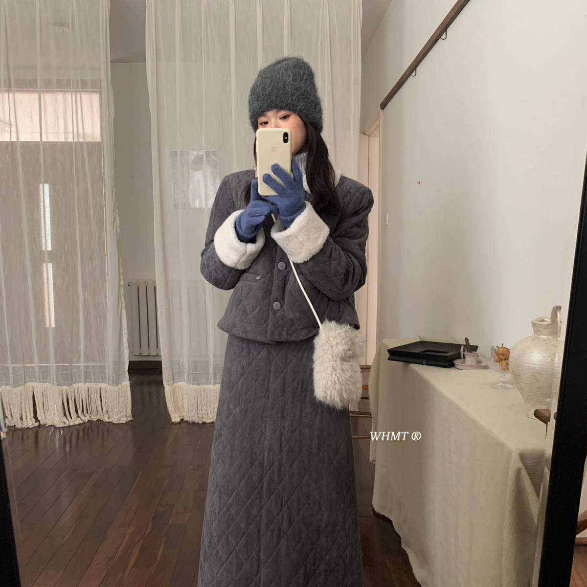 RS.WHMT-韩系气质羊羔毛拼接菱格羽绒外套+直筒半身裙套装