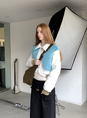 LONSLAN 2023秋冬新款独特小众拼接蓝色毛毛拉链外套短外套上衣女