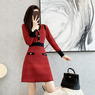 2024秋冬季新款韩版女装小香风v领长袖A字针织裙轻熟毛衣连衣裙女